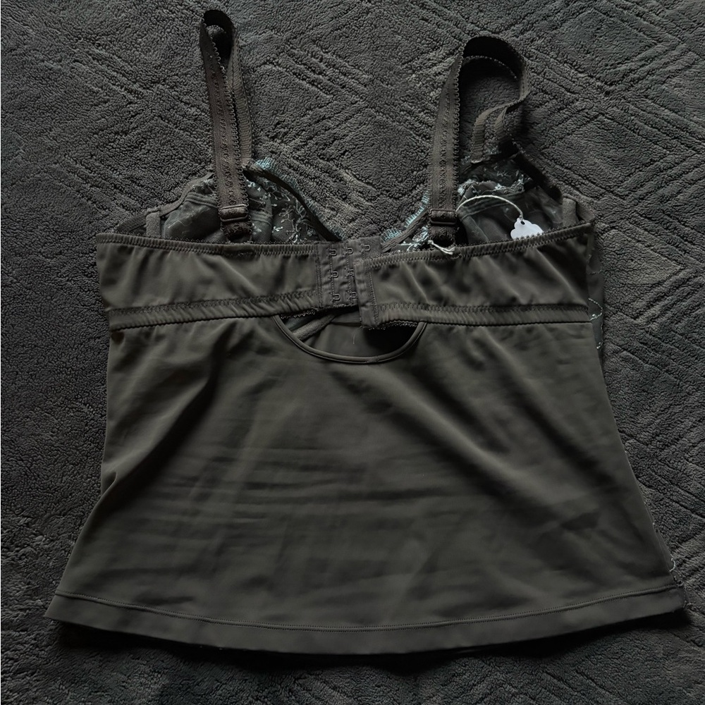 Elegant Grey Lace Camisole - Picture 6 of 6